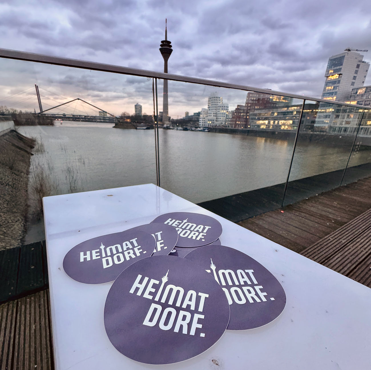 Düsseldorf Aufkleber "HeimatDorf"