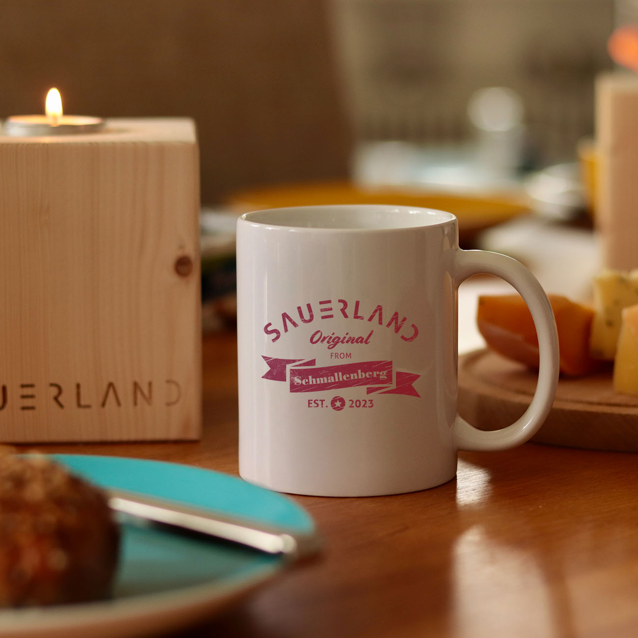 Sauerland Becher mit rotem Aufdruck Sauerland Original from Schmallenberg