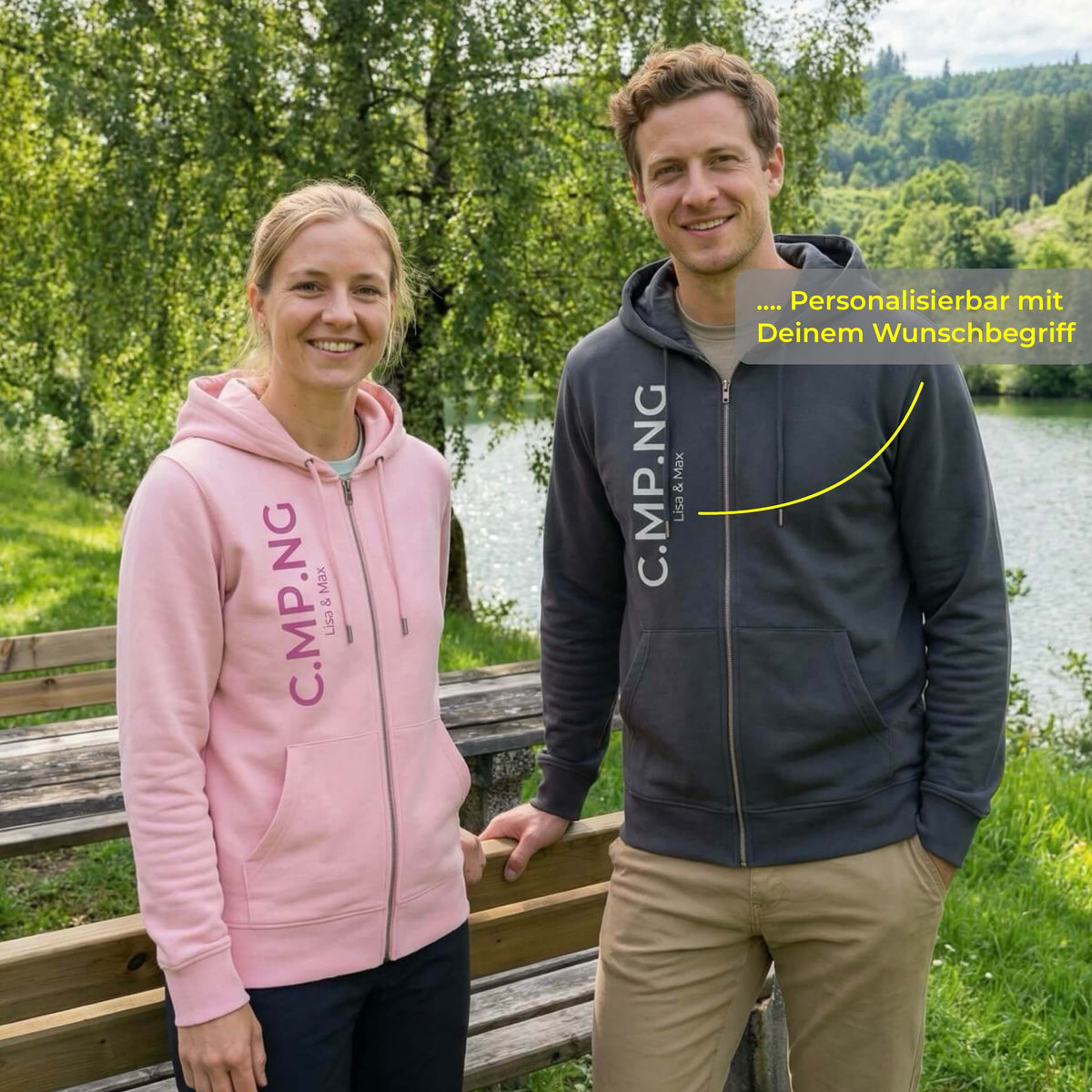 Modelfoto des C.MP.NG Unisex Hoodie „Classic“ in schwarz