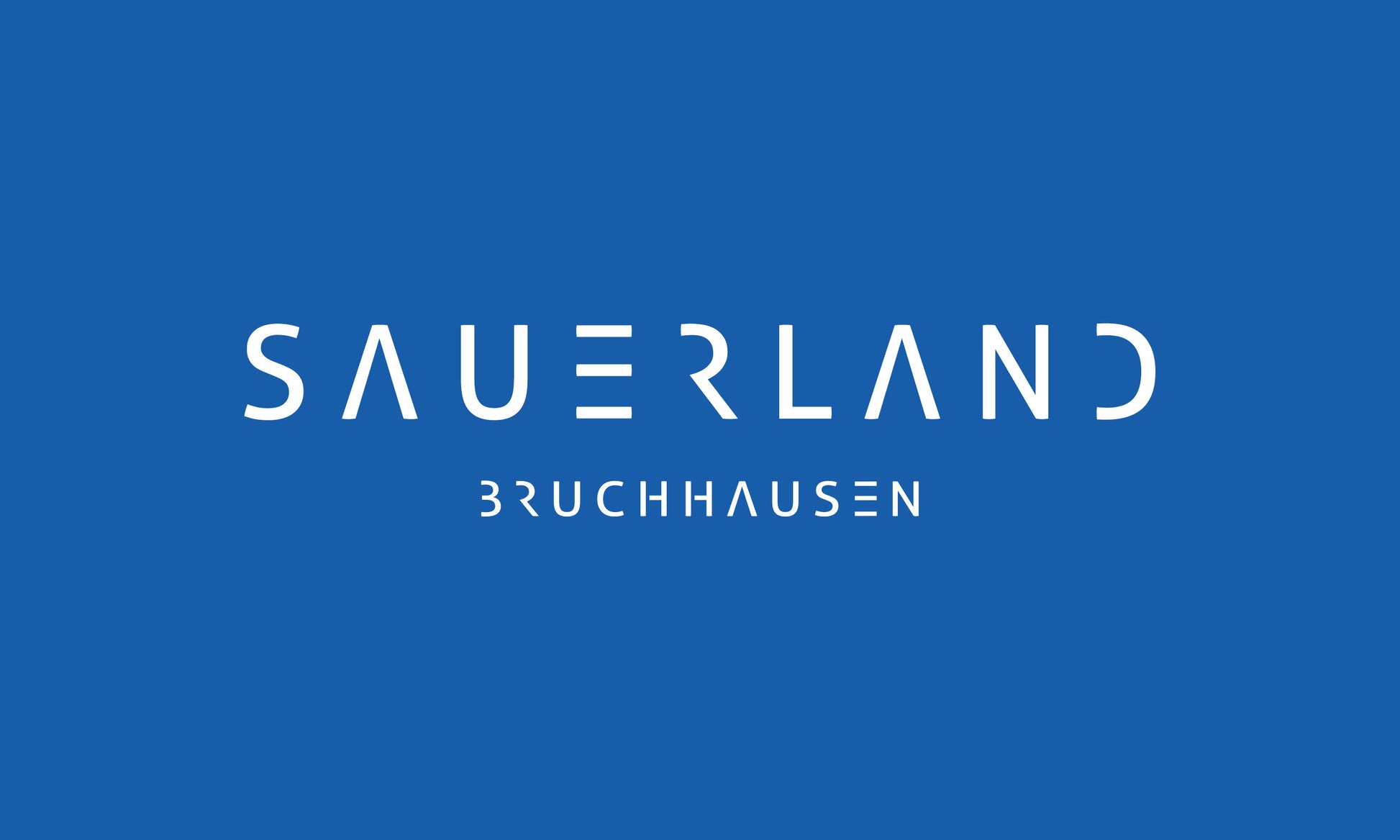 Sauerland Fahne in mittelblau mit weißem Aufdruck Sauerland Bruchhausen