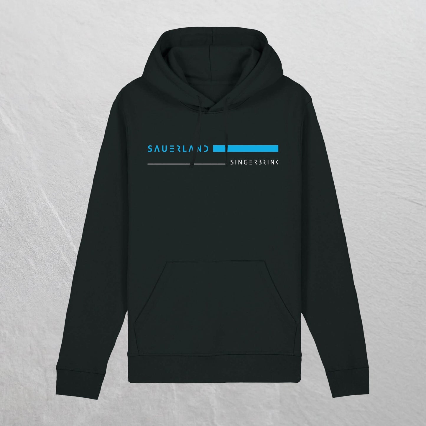 Produktforto eines schwarzem Sauerland Hoodie aus Biobaumwolle mit blauem aufdruck