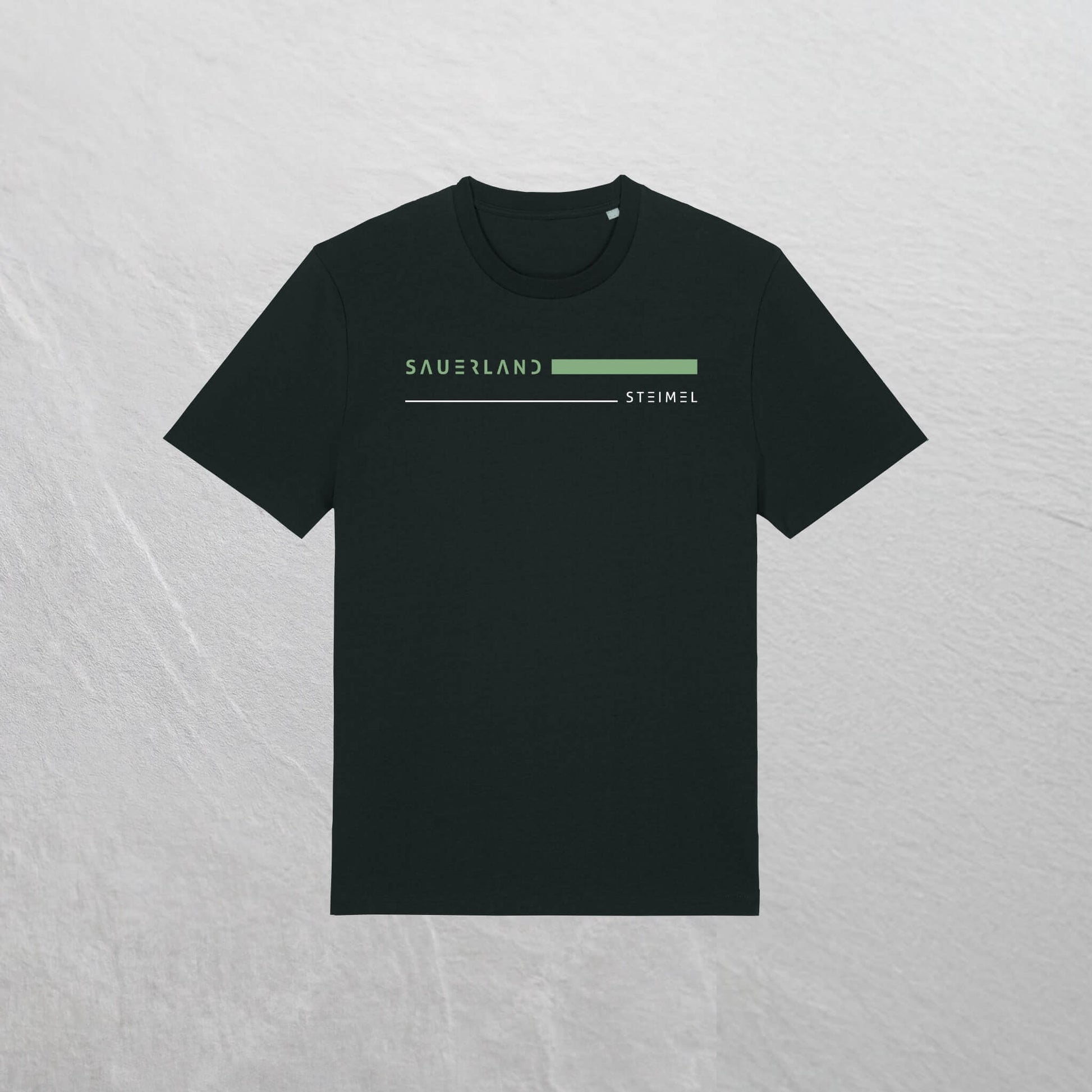 Produktfot eines schwarzen Sauerland TShirt mit stripes aufdruck in grün